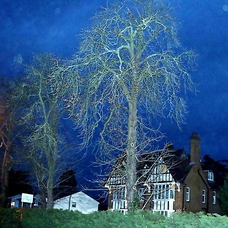 Gatwick Inn Horley Zewnętrze zdjęcie