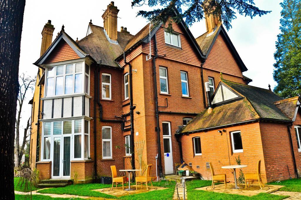 Gatwick Inn Horley Zewnętrze zdjęcie