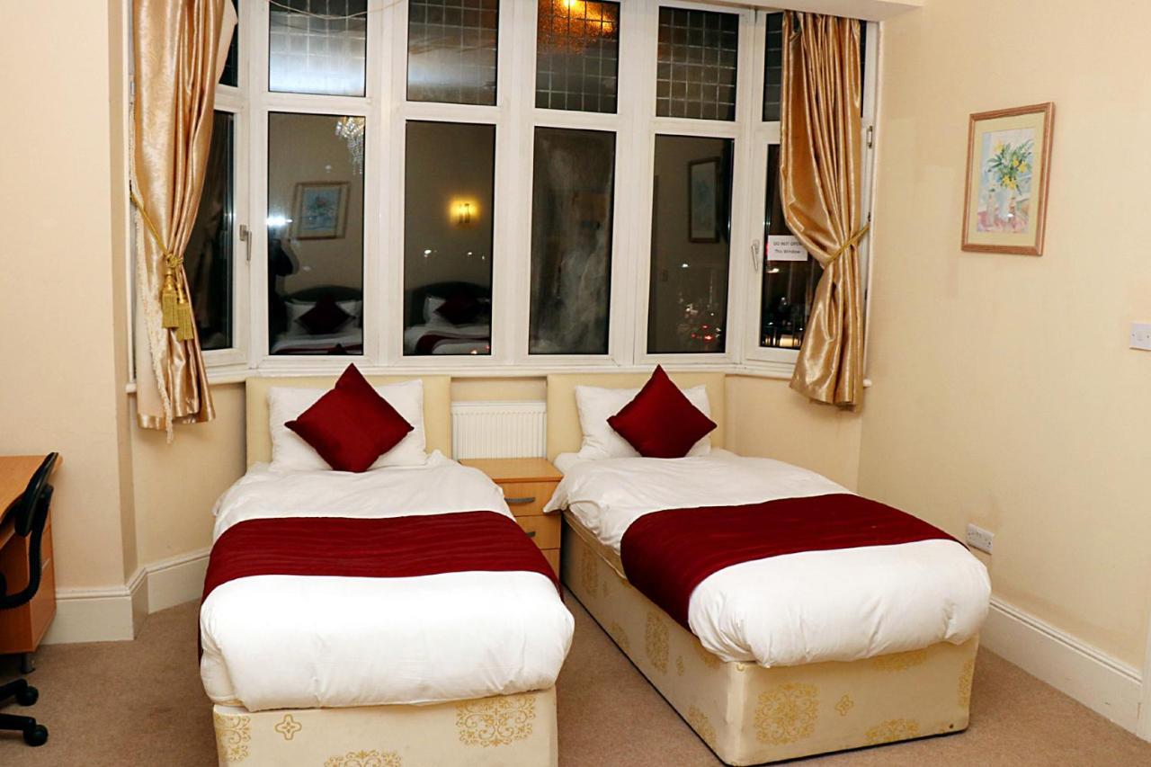 Gatwick Inn Horley Zewnętrze zdjęcie