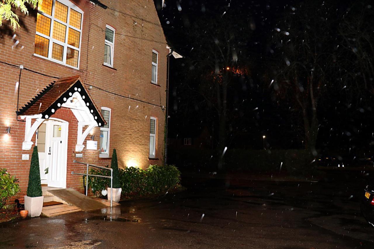 Gatwick Inn Horley Zewnętrze zdjęcie