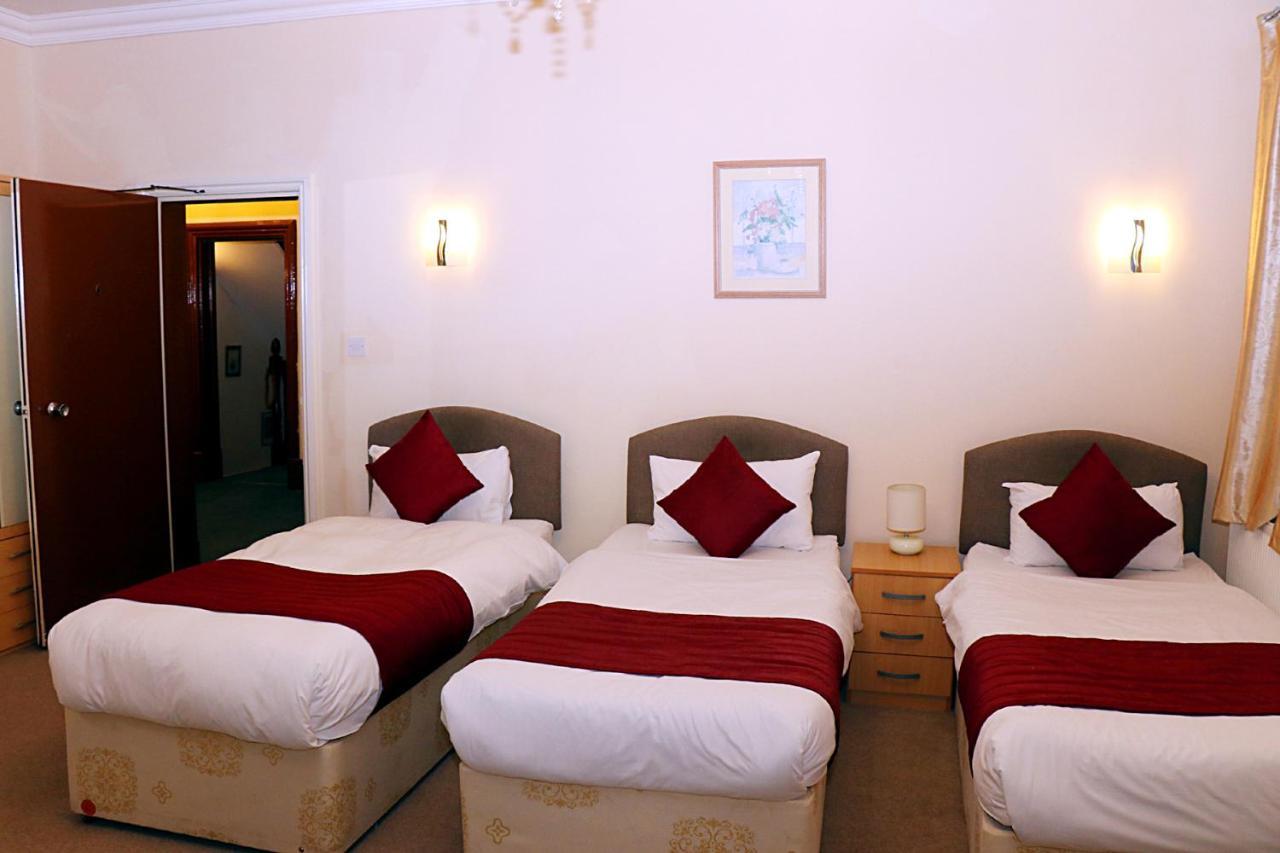 Gatwick Inn Horley Zewnętrze zdjęcie