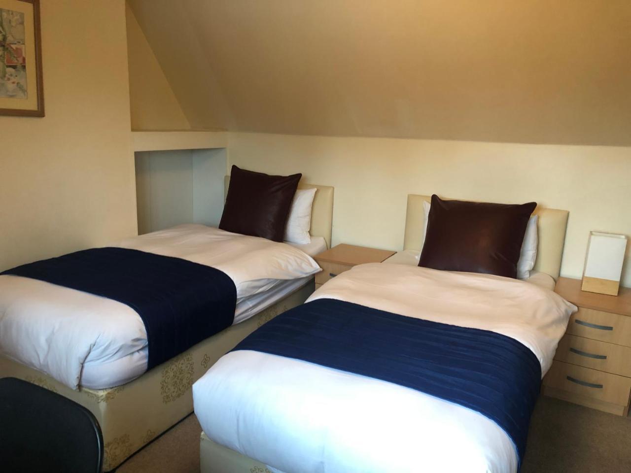 Gatwick Inn Horley Zewnętrze zdjęcie